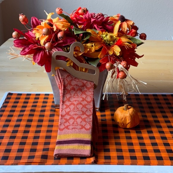 🍁🍂🍁 COACH SIGNATURE CALF SOCKS 🍁🍂🍁 NWT 🍁🍂🍁 - Picture 5 of 16